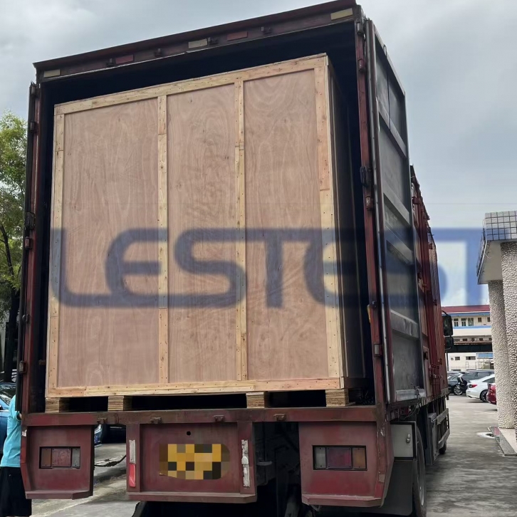莱思成功出口恒温恒湿试验箱至东南亚地区